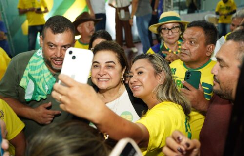 Professora Maria cresce nos últimos dias, atrai novas lideranças e fortalece ‘Onda 22’ nas ruas