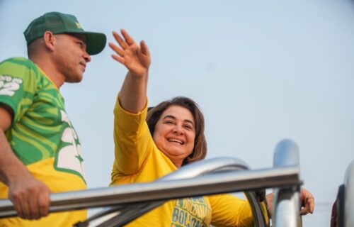 Professora Maria encerra campanha nas ruas com Onda 22 em Manacapuru