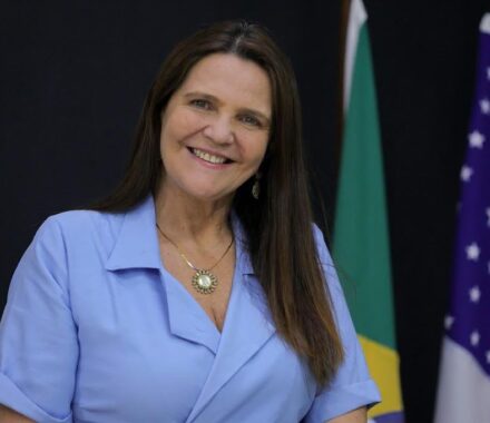 Mônica Santaella assume o comando da Secretaria de Estado de Comunicação