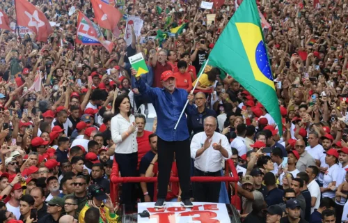 Lula é reeleito presidente da República